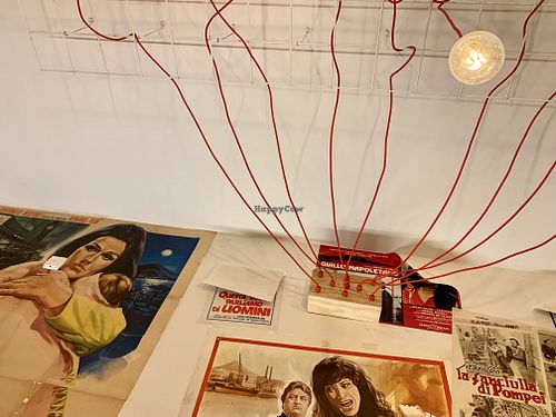 inside decoration at Antica Pizzeria Nennillo in Cologne