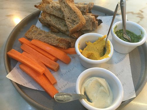 Dip trio at The Therapist - LxFactory in Lisbon