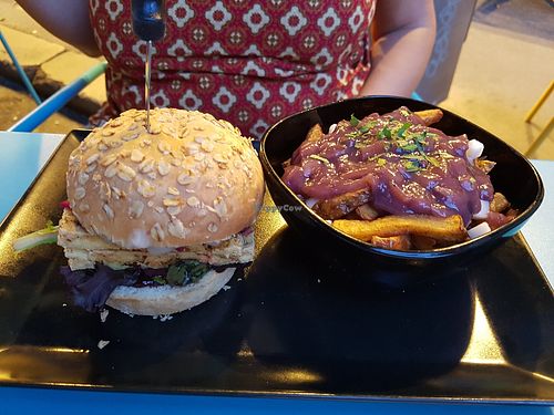 Vegan burger with poutine at Au Nouveau Monde in Bordeaux