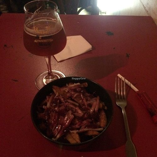 small IPA and small bowl of vegan meal at Au Nouveau Monde in Bordeaux