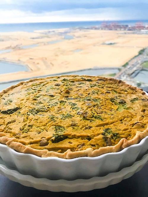 vegan tart at Milk & Honey Cafe in Colombo