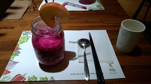 fresh juices at PureFood in Taipei