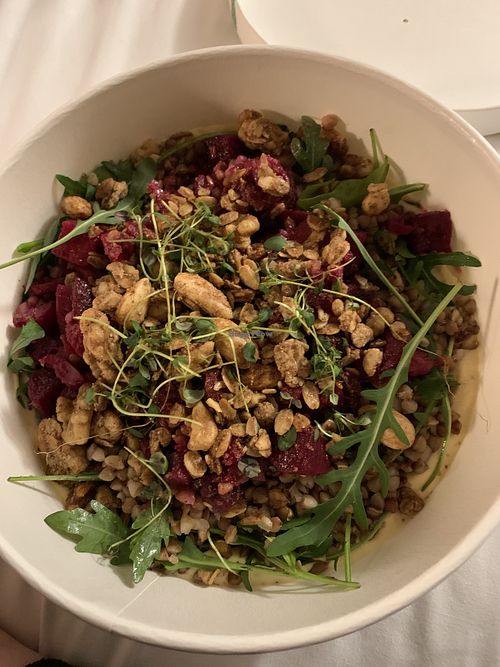 Roast veggies and hummus salad at Mihiderka - Józefa in Krakow