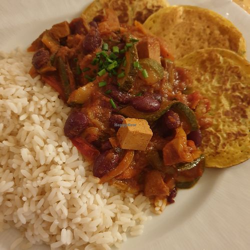Tofu and bean chilli with vegan blinis at Hotel de l'Europe in Le Monetier-les-bains