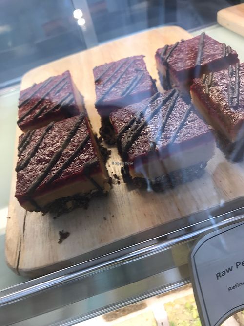 Pb and jelly raw cake at V1 in Wellington