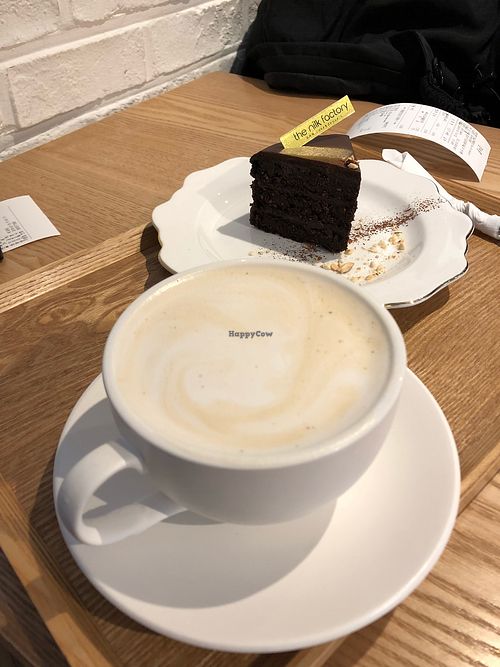 Earl gray tea latte at The Nilk Factory - 더닐크팩토리 in Seoul