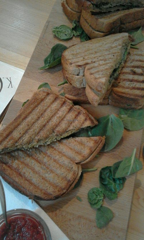 vegan pesto, avocado, spinach sandwich at Koffiebar Sowieso in Breda