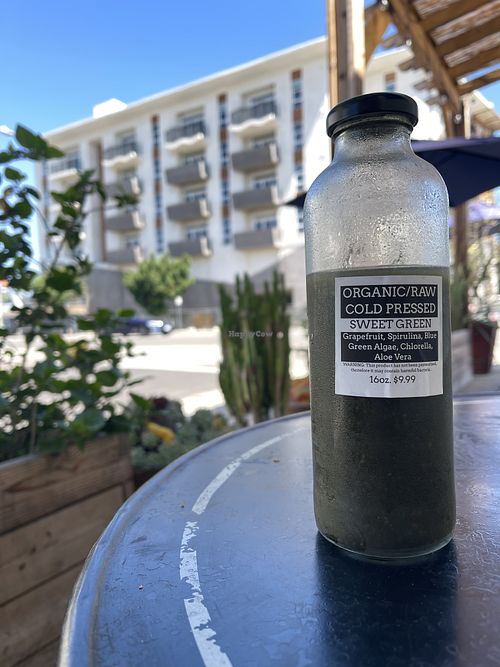 Juice and outdoor seating at Green Table Cafe in Los Angeles