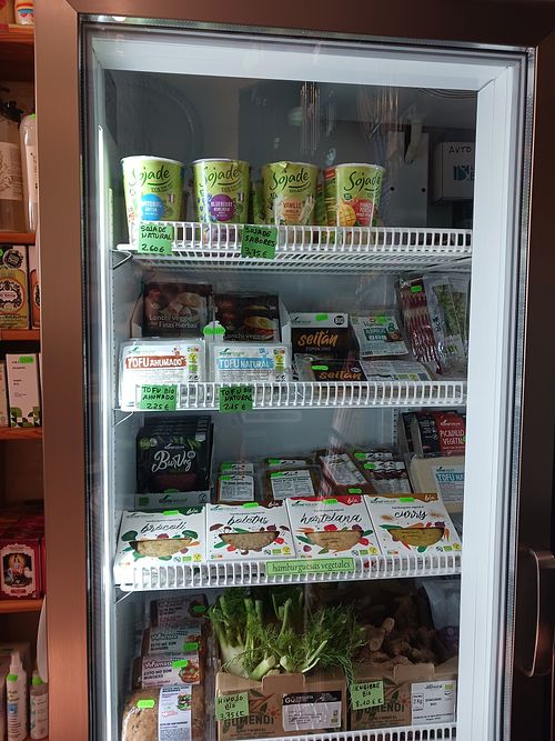 Vegan burgers, seitan, tofu, yogurt etc at Ceres Herbolario in Sotillo De La Adrada