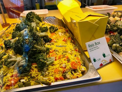 rice dish to go at Mr Clou - Hauptbahnhof in Frankfurt