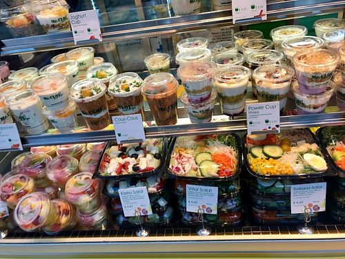 yoghurt and salads at Mr Clou - Hauptbahnhof in Frankfurt