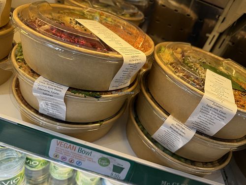 vegan bowl #Veganuary at Mr Clou - Hauptbahnhof in Frankfurt