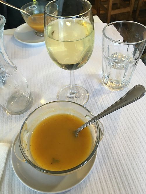 Carrot soup at Moment'Um in Porto