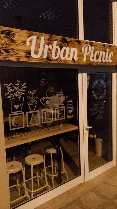 window at Urban Picnic in Petrich