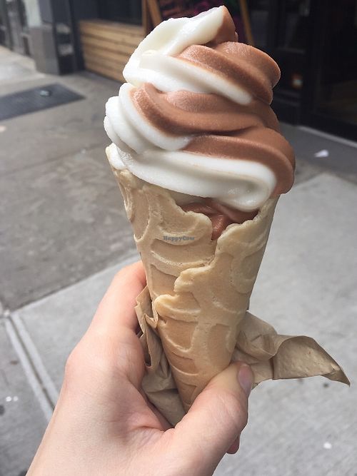 Soft serve at Orchard Grocer in New York City