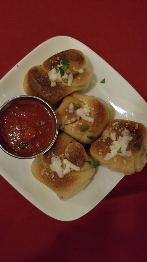 Vegan garlic knots at Pazzo Wood Fired Pizza in Wading River
