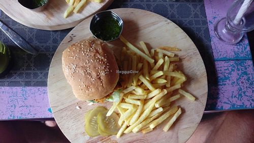 vegan burger at Y Not in Penang