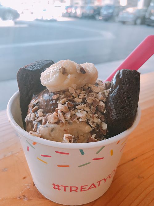 Sunny Monkey  at Dear Bella Creamery in Hollywood