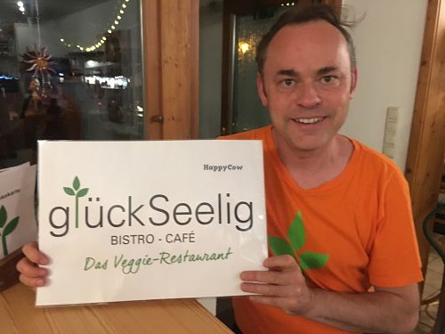 der Chef kocht selbst   at Veganistro in Miesbach