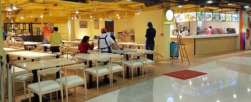 Loving Hut E-Max at Loving Hut 愛家 - KITEC in Kowloon