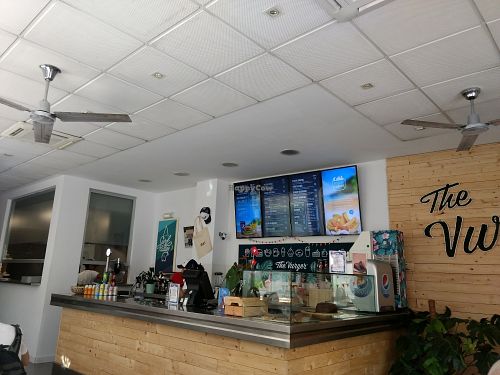 counter at Khambú Quart in Valencia