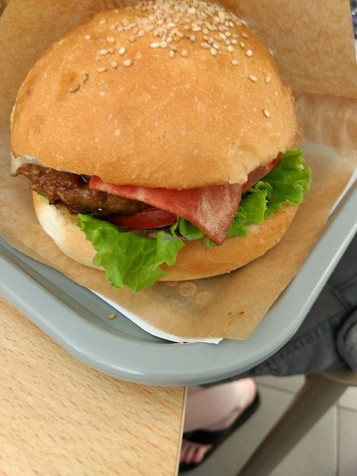 original burger at Khambú Quart in Valencia