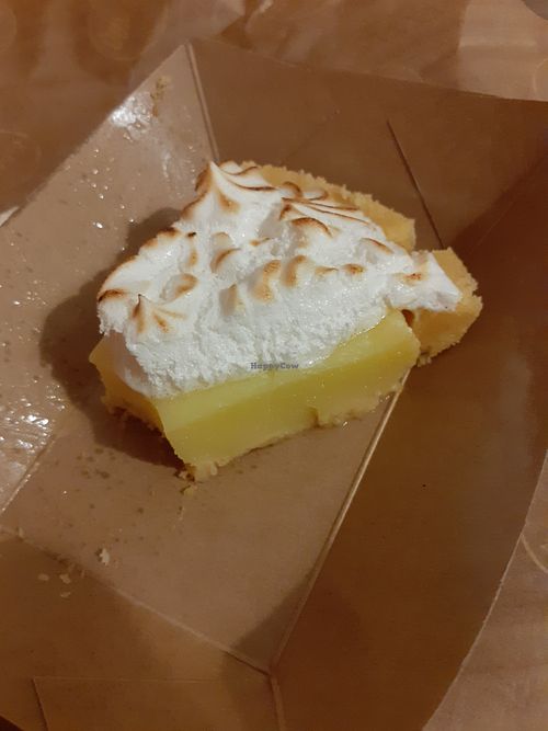 Lemon pie at Khambú Quart in Valencia