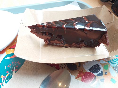 Chocolate cheesecake at Khambú Quart in Valencia