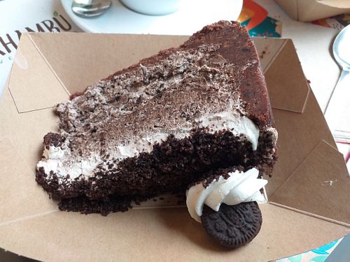 Oreo cake at Khambú Quart in Valencia