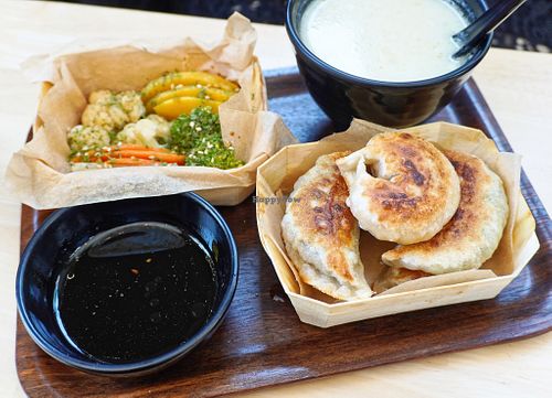Fried dumpling set at Mo Mo - Saint-Gilles in Brussels