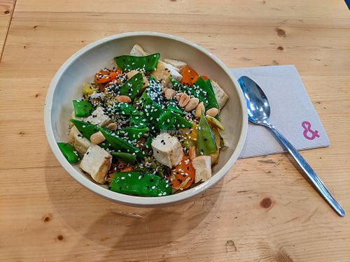 Tofu Sate Noodle Bowl at Beets&Roots at beets&roots in Berlin