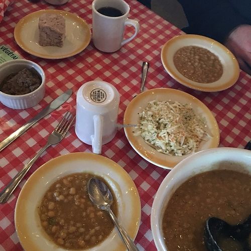 Entrée du repas (plusieurs options véganes dont la soupe aux pois et le creton aux lentilles) at Cabane a Sucre Handfield in Saint-marc-sur-richelieu