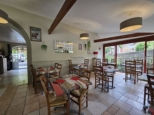 Interior at Pizzeria Les 2 Sources in Sainte-enimie