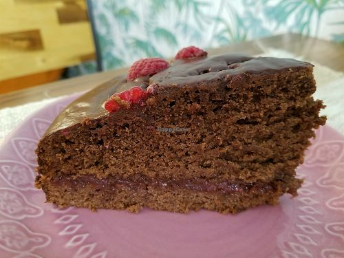 chocolate cake at Aloha Cafe in Lisbon
