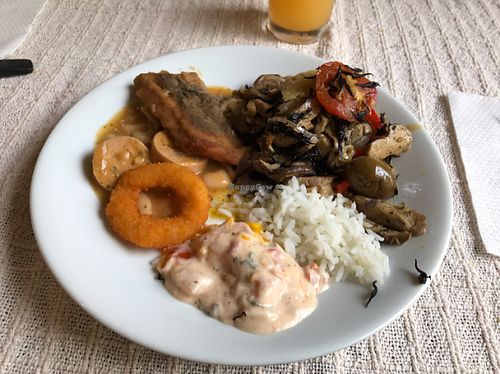 Delicious vegan food at Rancho dos Gnomos in Joanopolis