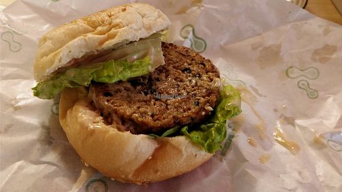 best vegetarian burger in Fuzhou at Gan Nan Vegetable Dumpling in Fuzhou