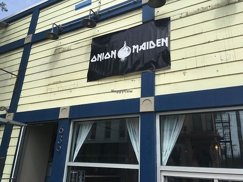 Onion Maiden, Pittsburgh PA

Photo By ecoRDN 

ecoRDN.com  at Onion Maiden in Pittsburgh