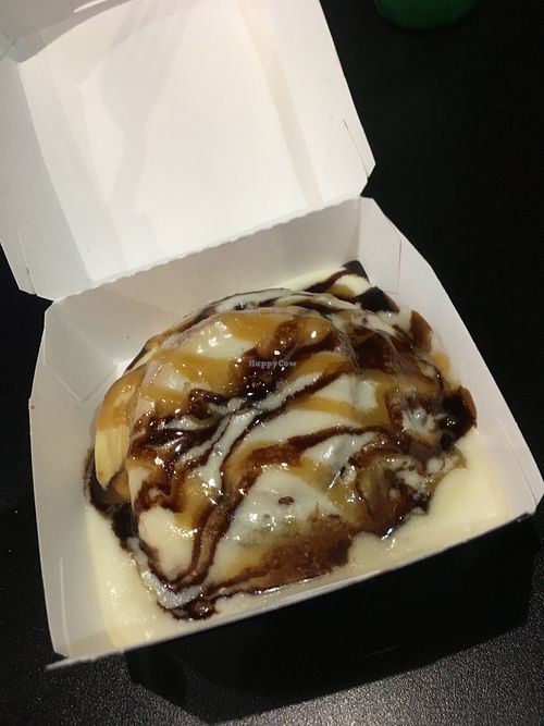 chocolate and caramel drizzle at Cinnaholic - Centennial in Las Vegas