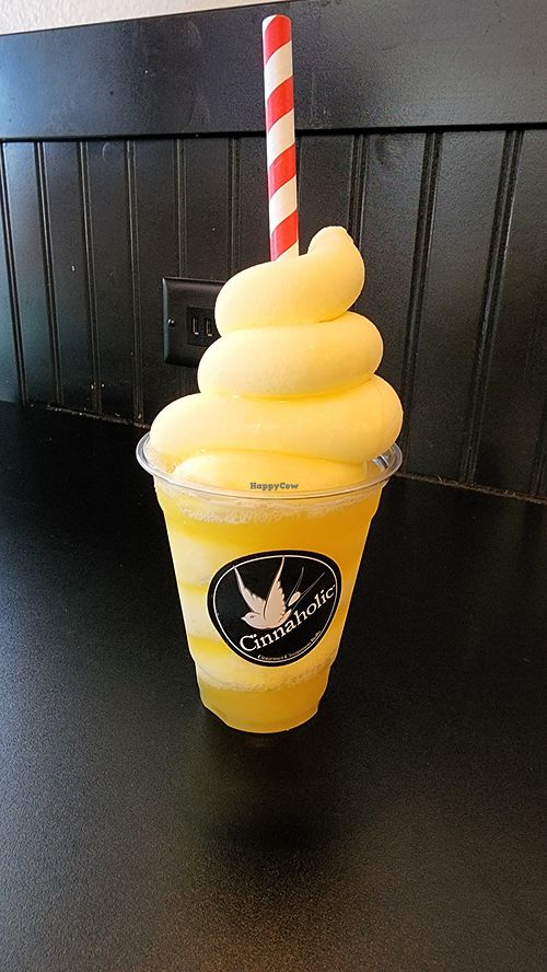 Pineapple float at Cinnaholic - Centennial in Las Vegas