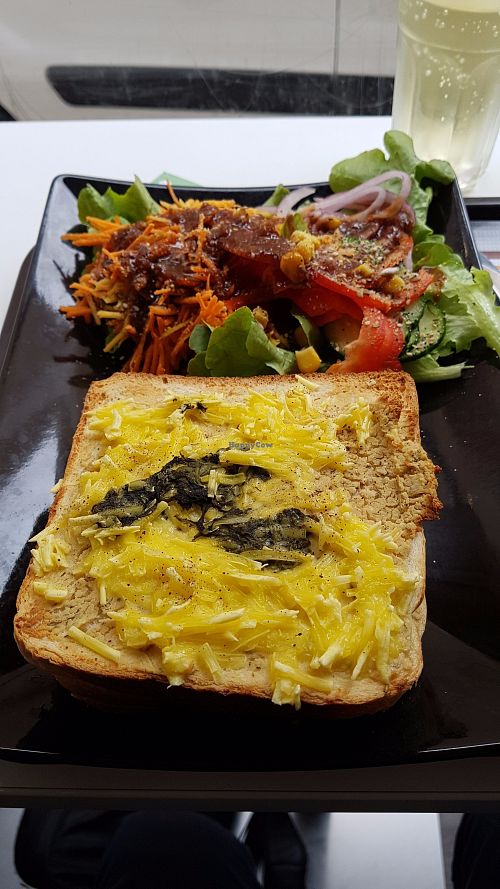 Croc-monsieur with ricotta cheese and spinach at Veggie Corner in Toulouse