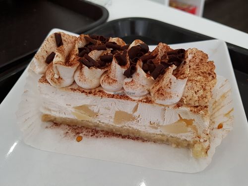 Chantilly and pear cake at Veggie Corner in Toulouse