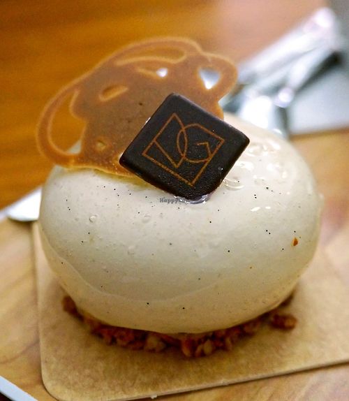 TatinQuoi at VG Pâtisserie in Paris