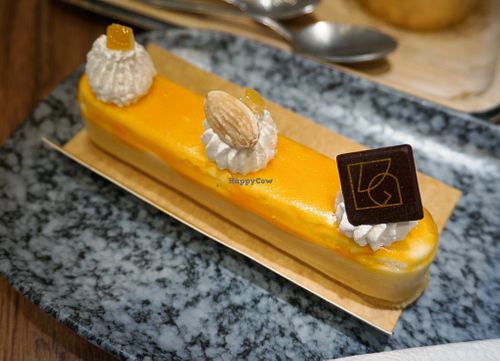 Entremet Alisson at VG Pâtisserie in Paris