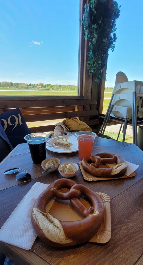 Pretzels with vegan bread spread and banana cake at Coffee to Fly in Hamburg