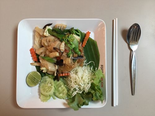 pad-see-ew at Jay Health in Chiang Mai