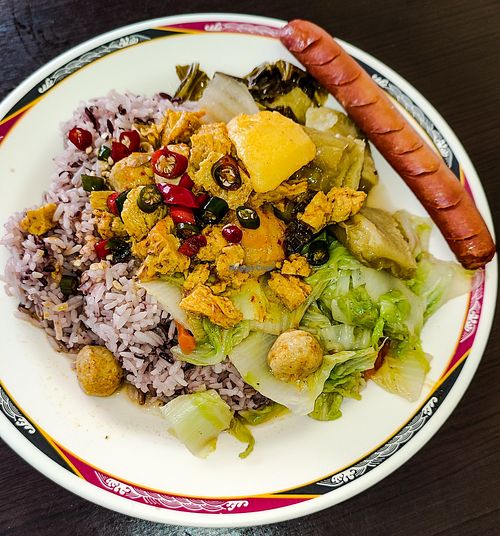 Red rice, 3 sides + a Not Dog at Tien Sieng Vegetarian Foods in Chiang Mai