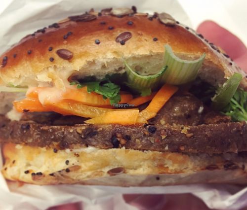 Wheat not beef: 'Beef' seitan with garlic mayonnaise, pickled carrots, spring onion, rau ram, and coriander. at Queen Picnic - Food Stall in London