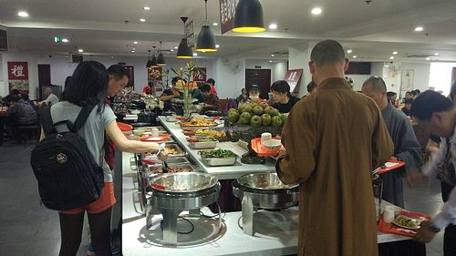 Noodles rice and fried vegetables area at Mei De Yuan Vegetarian Buffet in Fuzhou
