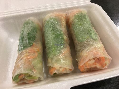 vegan fresh spring rolls from the Vietnamese food stall  at Ponsonby Food Court in Auckland