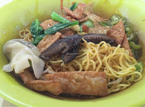 vegetarian and vegan food at Yu Yuan Vegetarian Stall 裕元齋素食 in Central Singapore